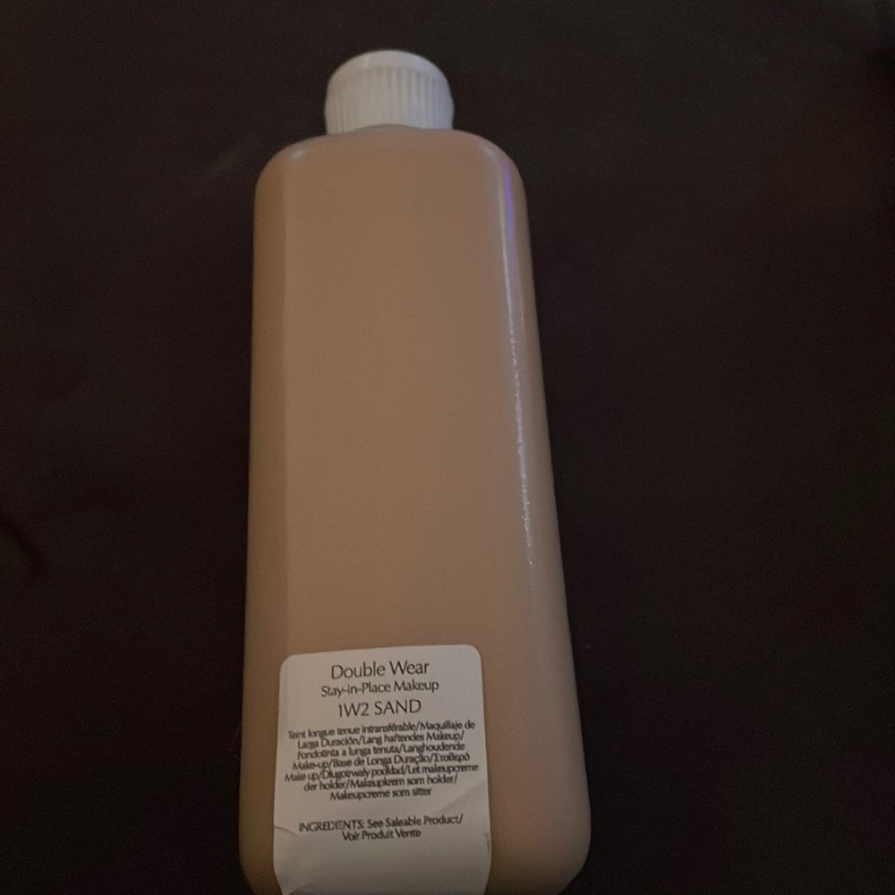 Estée Lauder Double Wear stay in place makeup Sand 1w2